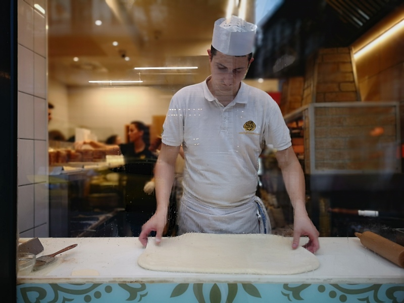 Molnar03 Budapest-布達佩斯煙囪卷Molnar's kurtoskalacs東歐品嚐在地甜點 啊!就麵包..哈