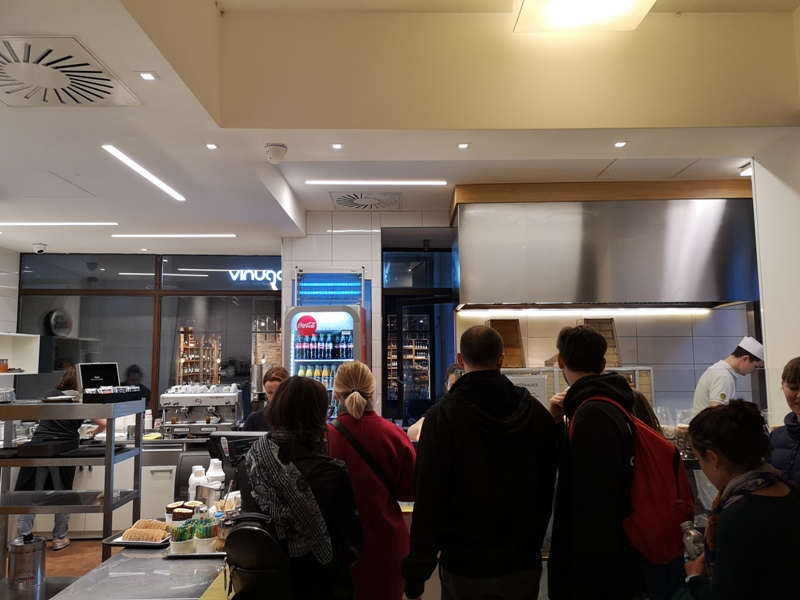 Molnar06 Budapest-布達佩斯煙囪卷Molnar's kurtoskalacs東歐品嚐在地甜點 啊!就麵包..哈