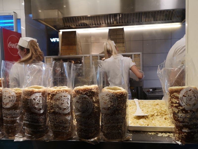 Molnar07 Budapest-布達佩斯煙囪卷Molnar's kurtoskalacs東歐品嚐在地甜點 啊!就麵包..哈