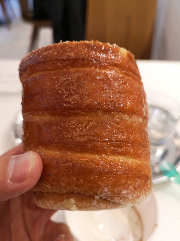 Molnar11 Budapest-布達佩斯煙囪卷Molnar's kurtoskalacs東歐品嚐在地甜點 啊!就麵包..哈