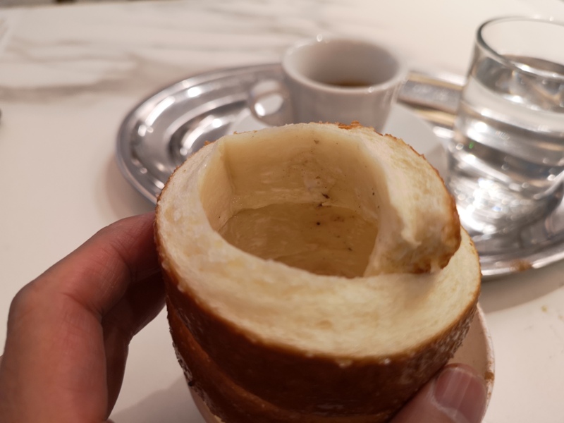 Molnar12 Budapest-布達佩斯煙囪卷Molnar's kurtoskalacs東歐品嚐在地甜點 啊!就麵包..哈