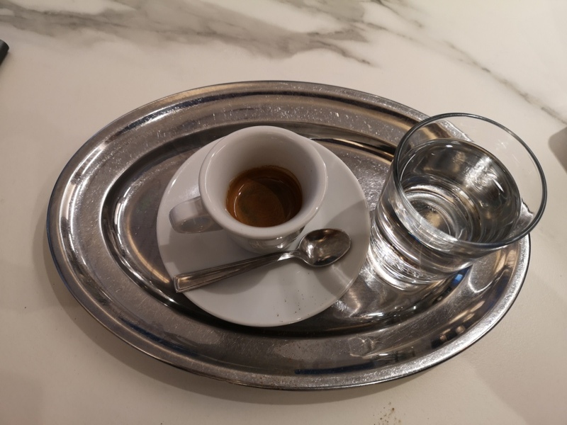 Molnar13 Budapest-布達佩斯煙囪卷Molnar's kurtoskalacs東歐品嚐在地甜點 啊!就麵包..哈