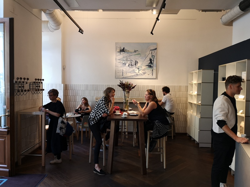 balthasar06 Vienna-Balthasar一杯咖啡賞維也納街邊風光...初秋陽光燦爛超chill