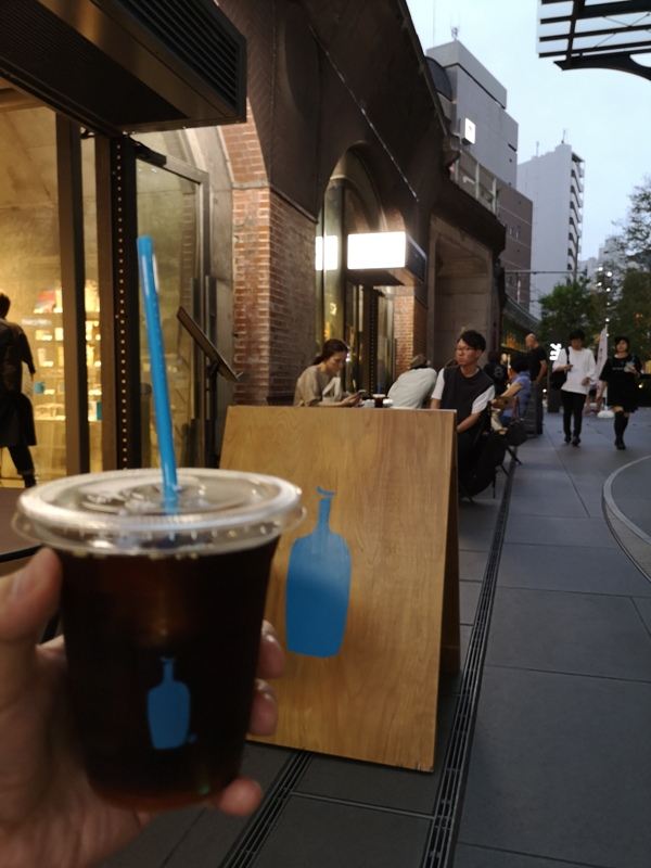 bluebottlemansei110108 Kanda-Blue Bottle 神田萬世橋店 喝咖啡感受電車轟隆轟隆的臨場感