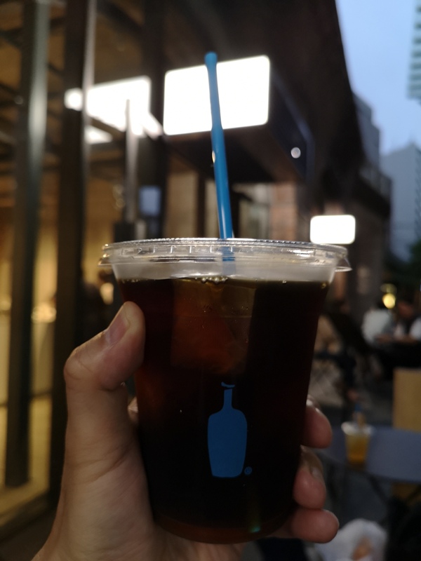 bluebottlemansei110109 Kanda-Blue Bottle 神田萬世橋店 喝咖啡感受電車轟隆轟隆的臨場感