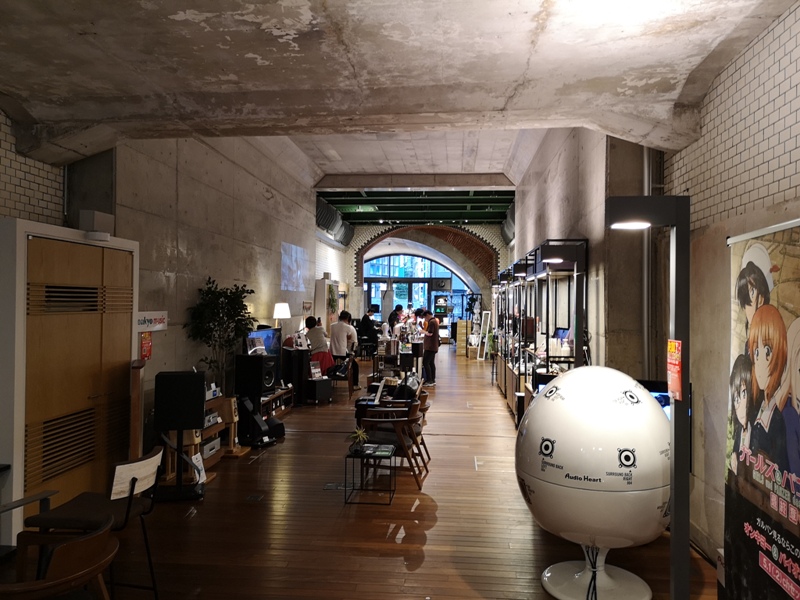 bluebottlemansei110114 Kanda-Blue Bottle 神田萬世橋店 喝咖啡感受電車轟隆轟隆的臨場感