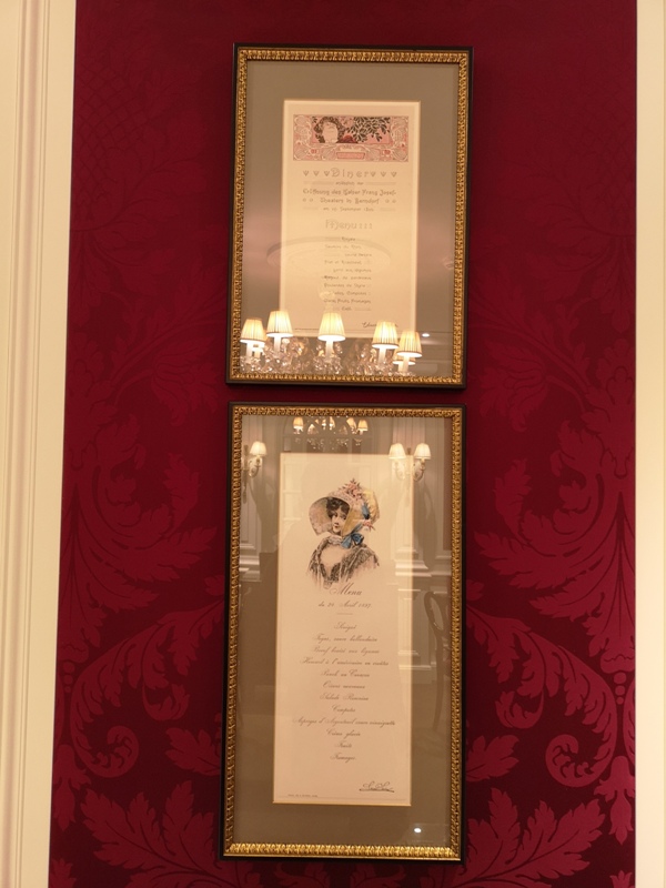 cafesacher09 Salzburg-薩爾斯堡Cafe Sacher沙河飯店吃沙河蛋糕 奧地利國寶甜點