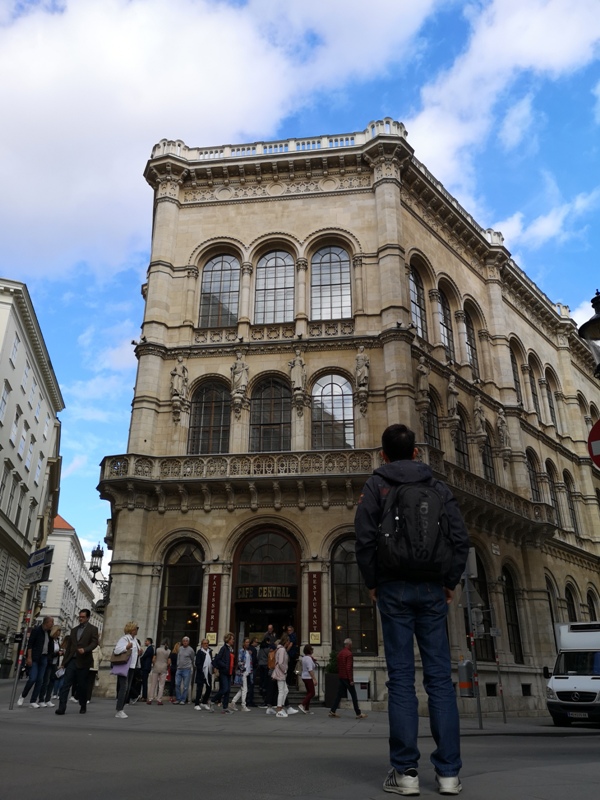 Vienna-Central Cafe我不在咖啡館 就在去咖啡館的路上 世界最美咖啡館之維也納中央咖啡館