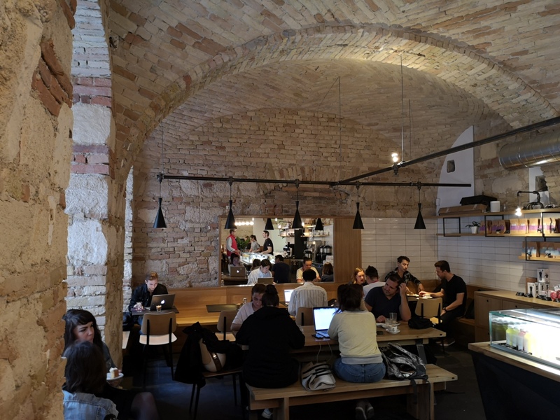 espressoembassy4 Budapest-布達佩斯處處老宅咖啡館Espresso Embassy