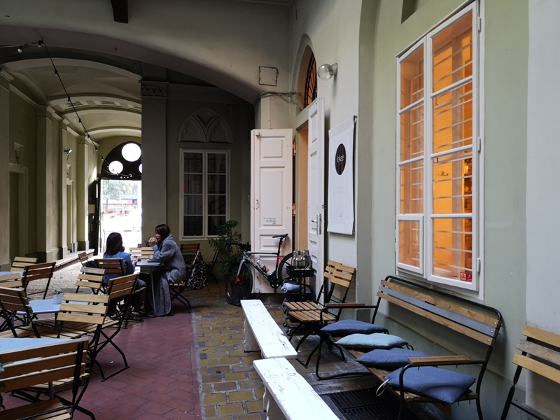 fekete03 Budapest-Fekete布達佩斯傳統住宅中來一份簡單舒適的早餐