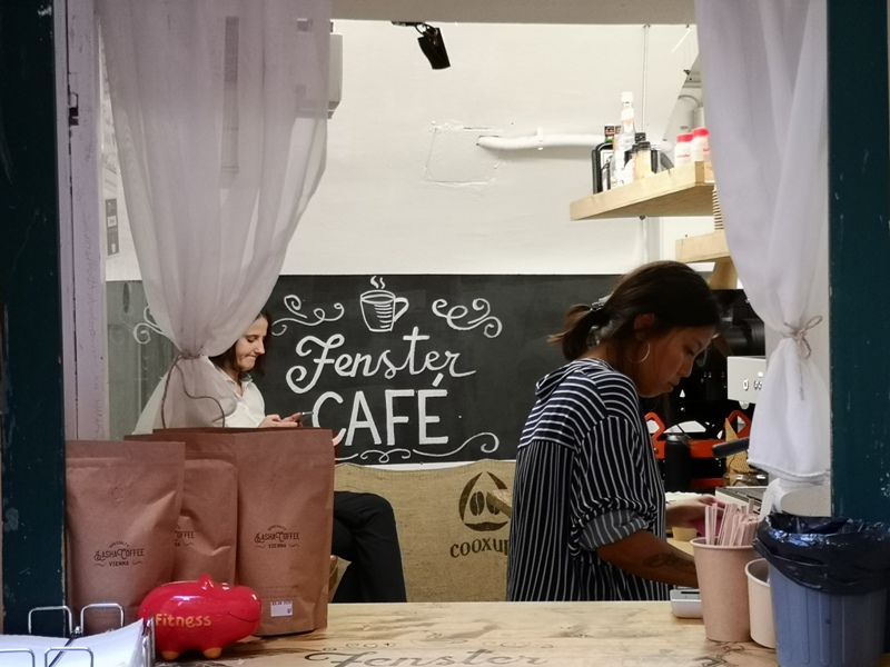 fenster07 Vienna-Fenster Cafe維也納小巷中的咖啡外帶BAR 簡單好喝