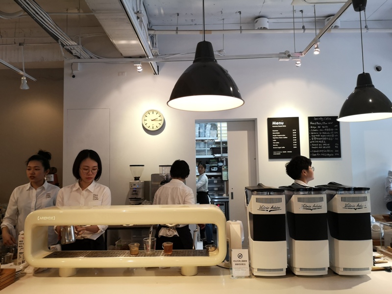 fikafika06 中山-Fika Fika Cafe幽靜的伊通公園 熱鬧的北歐簡約咖啡館