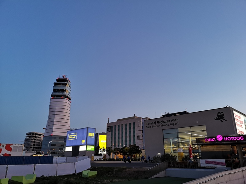 flyvie54 201909台北維也納 ANA787-9夢幻客機商務艙初體驗