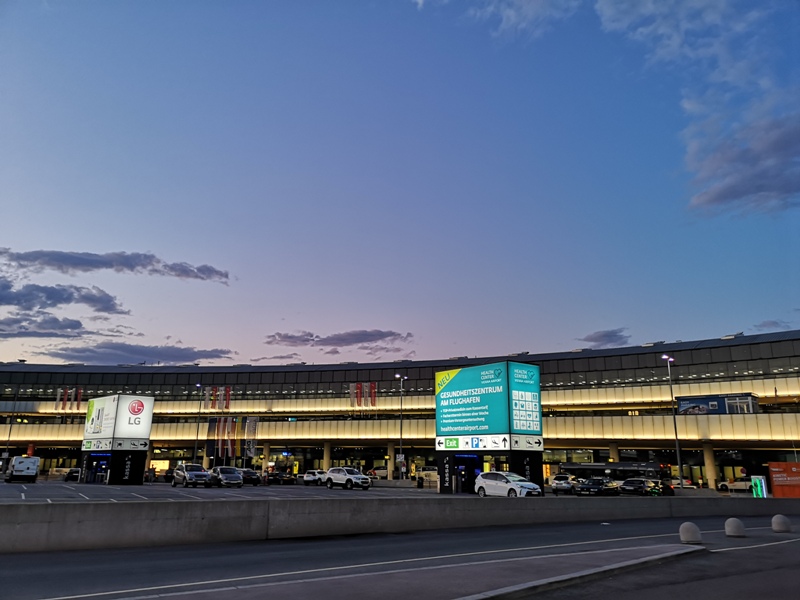 flyvie55 201909台北維也納 ANA787-9夢幻客機商務艙初體驗