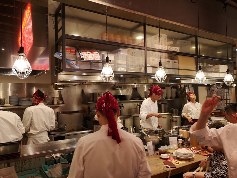 guangzhou07 Tamachi-広州市場ムスブ 手包雲吞配炸排骨 港式中餐有點鹹