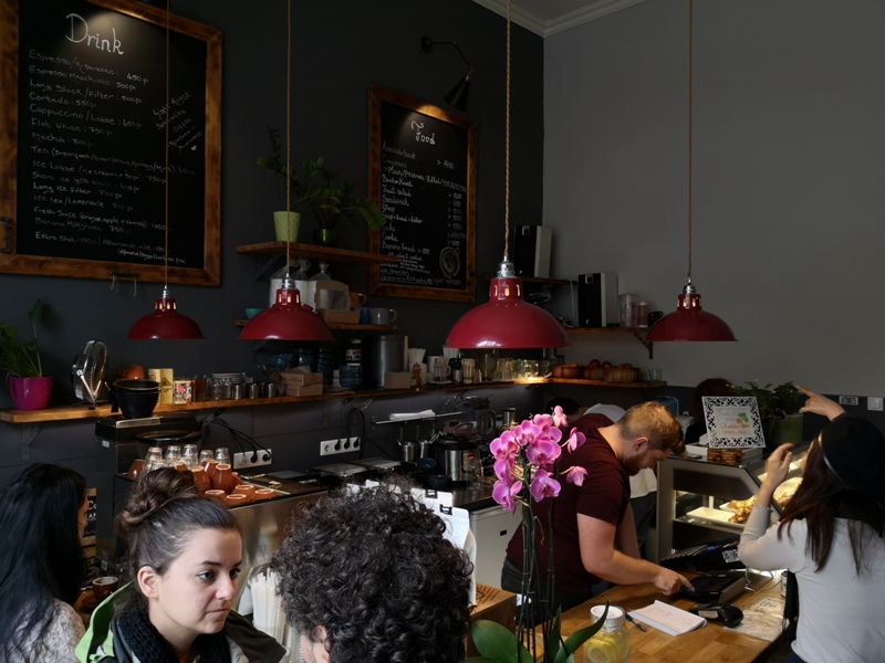 thegoatheader05 Budapest-布達佩斯The Goat Header咖啡館 小巷小弄的悠閒與爛漫