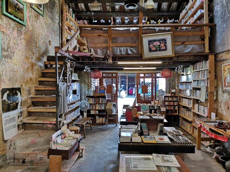 69bookstore08 關西-關西老街百年老屋 石店子六九書店 換書概念 種下藝文的種子