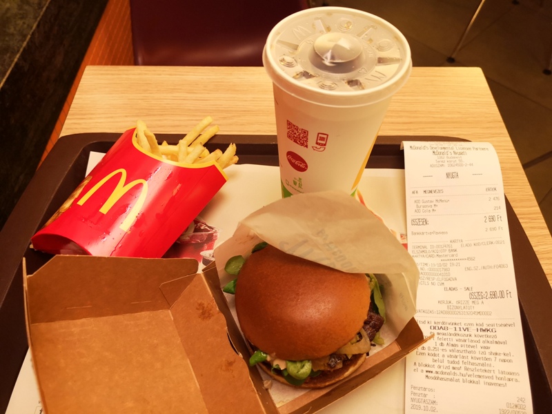 budapestmacdonald13 Budapest-世界最美麥當勞 特色鵝肝漢堡超好吃在布達佩斯