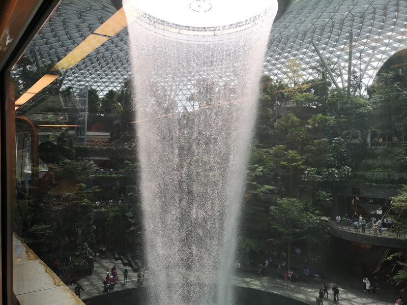 jewelchangi02 Singapore-Jewel Changi星耀樟宜 城市中的森林谷 綠意中人工瀑布雨漩渦超吸精 新加坡樟宜機場必訪