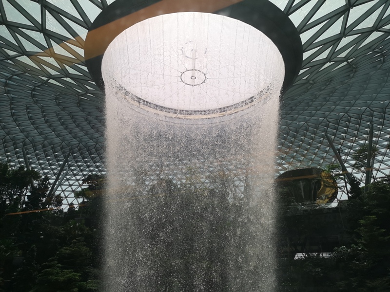jewelchangi03 Singapore-Jewel Changi星耀樟宜 城市中的森林谷 綠意中人工瀑布雨漩渦超吸精 新加坡樟宜機場必訪