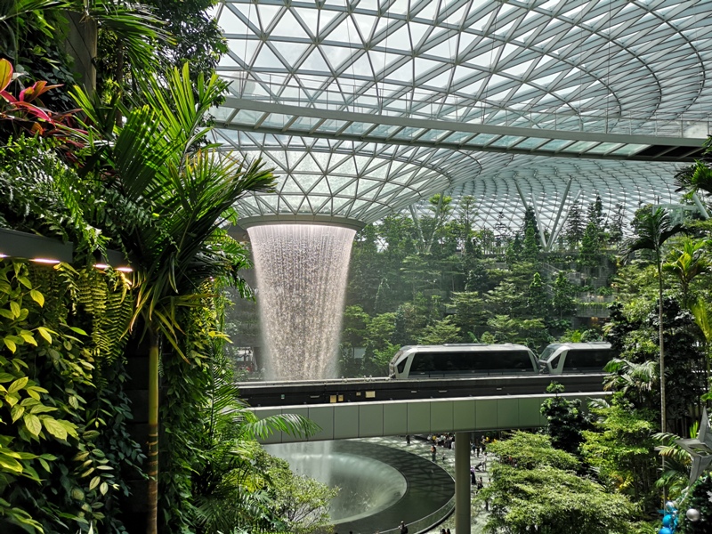 jewelchangiiii04 Singapore-Jewel Changi星耀樟宜 城市中的森林谷 綠意中人工瀑布雨漩渦超吸精 新加坡樟宜機場必訪