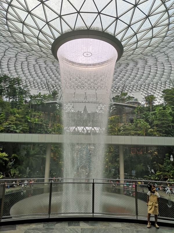 jewelchangiiii10 Singapore-Jewel Changi星耀樟宜 城市中的森林谷 綠意中人工瀑布雨漩渦超吸精 新加坡樟宜機場必訪