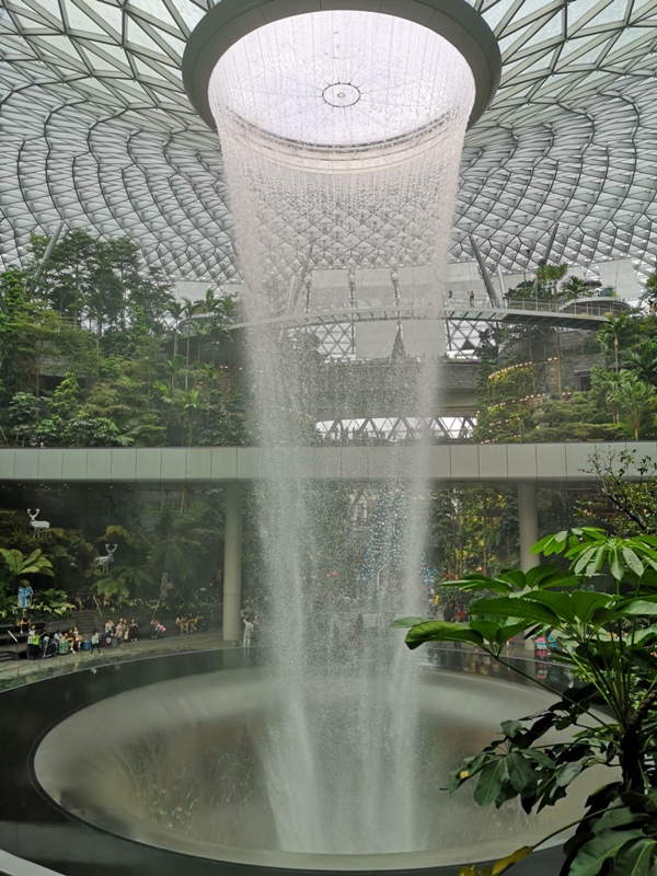 jewelchangiiii11 Singapore-Jewel Changi星耀樟宜 城市中的森林谷 綠意中人工瀑布雨漩渦超吸精 新加坡樟宜機場必訪