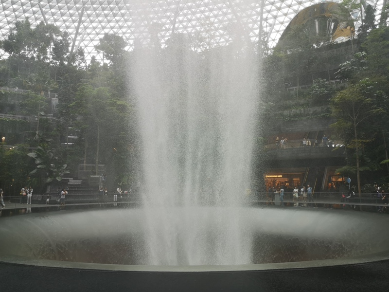 jewelchangiiii15 Singapore-Jewel Changi星耀樟宜 城市中的森林谷 綠意中人工瀑布雨漩渦超吸精 新加坡樟宜機場必訪