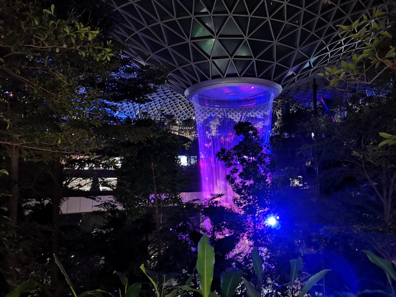 jewelchangiiii26 Singapore-Jewel Changi星耀樟宜 城市中的森林谷 綠意中人工瀑布雨漩渦超吸精 新加坡樟宜機場必訪