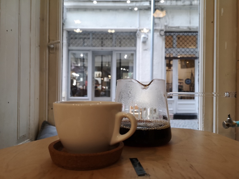 kontakt09 Budapest-布達佩斯Kontakt 咖啡會說話