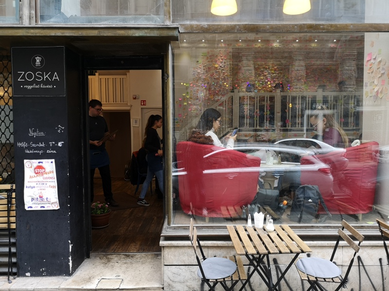zoska02 Budapest-布達佩斯Zoska 冒著粉紅泡泡的可愛早午餐店