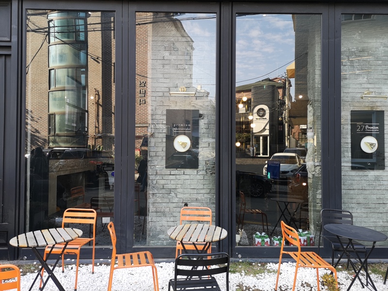 C2702 Seoul-C27首爾起司蛋糕名店 超具設計趕快來網美一下