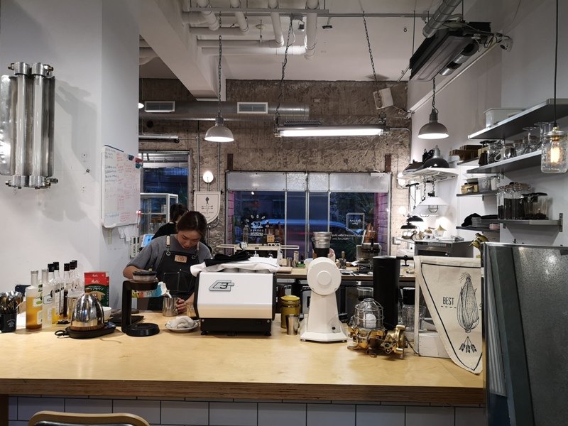 behindyou02 文山-你後面咖啡 躲在公寓中的咖啡館之木柵變好多