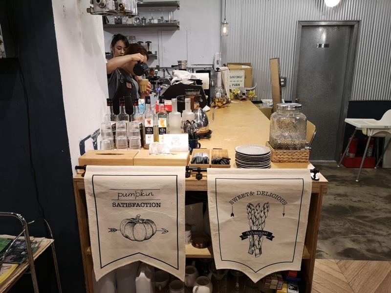 behindyou12 文山-你後面咖啡 躲在公寓中的咖啡館之木柵變好多