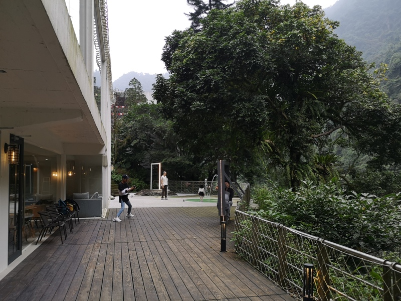 watercoffee14 烏來-瀑布咖啡 坐擁瀑布景觀的時尚咖啡館