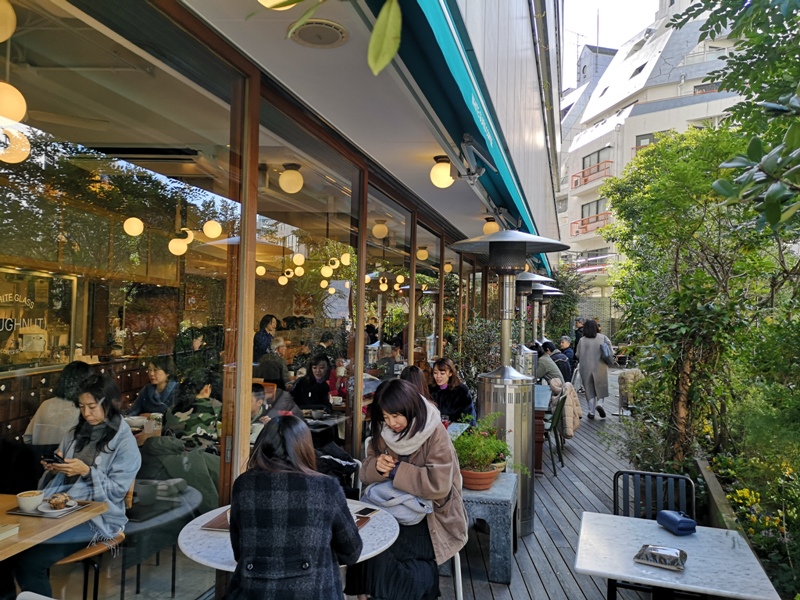 whiteglass04 Shibuya-澀谷White Glass Coffee 有著綠意庭園咖啡館悠閒舒適