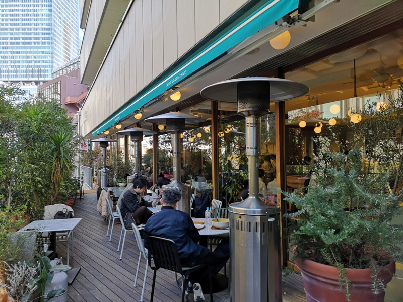 whiteglass05 Shibuya-澀谷White Glass Coffee 有著綠意庭園咖啡館悠閒舒適