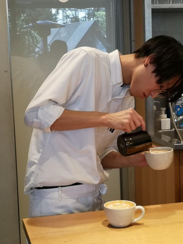 whiteglass12 Shibuya-澀谷White Glass Coffee 有著綠意庭園咖啡館悠閒舒適