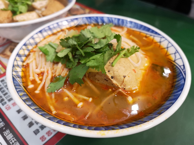 yako06 大安-雅口天香臭豆腐 必比登推薦 通化夜市酥香軟嫩多汁的臭豆腐