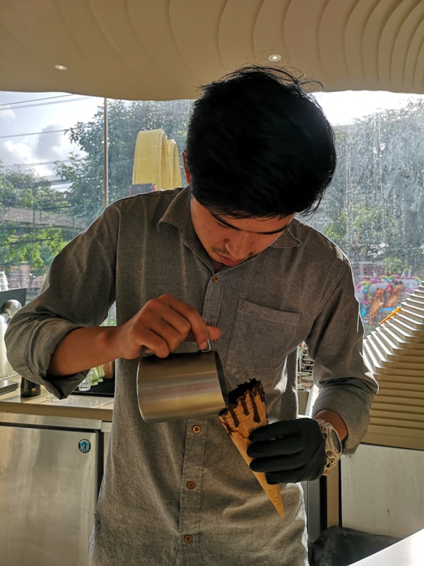 KOF11 Bangkok-甜筒拿鐵創意十足 小而美曼谷KOF Thonglor