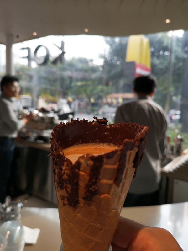 KOF14 Bangkok-甜筒拿鐵創意十足 小而美曼谷KOF Thonglor