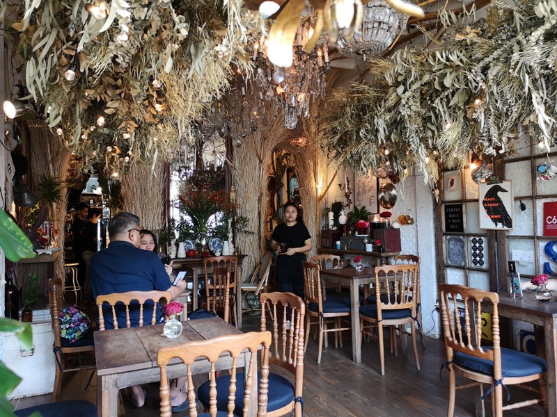 floralcafebkk170110 Bangkok-Floral Cafe at Napasorn曼谷花市旁滿滿花香古物的咖啡館