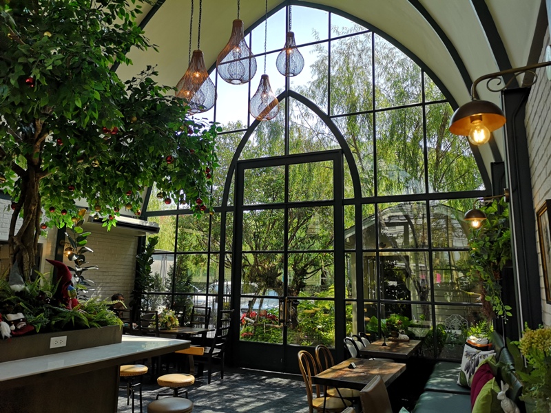laff2814 Bangkok-曼谷LAFF Cafe室內花園 如溫室般的舒適美好