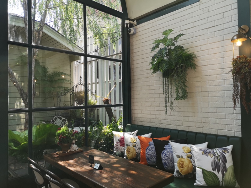 laff2815 Bangkok-曼谷LAFF Cafe室內花園 如溫室般的舒適美好