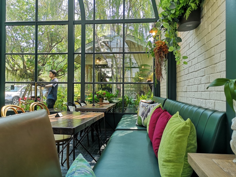 laff2816 Bangkok-曼谷LAFF Cafe室內花園 如溫室般的舒適美好