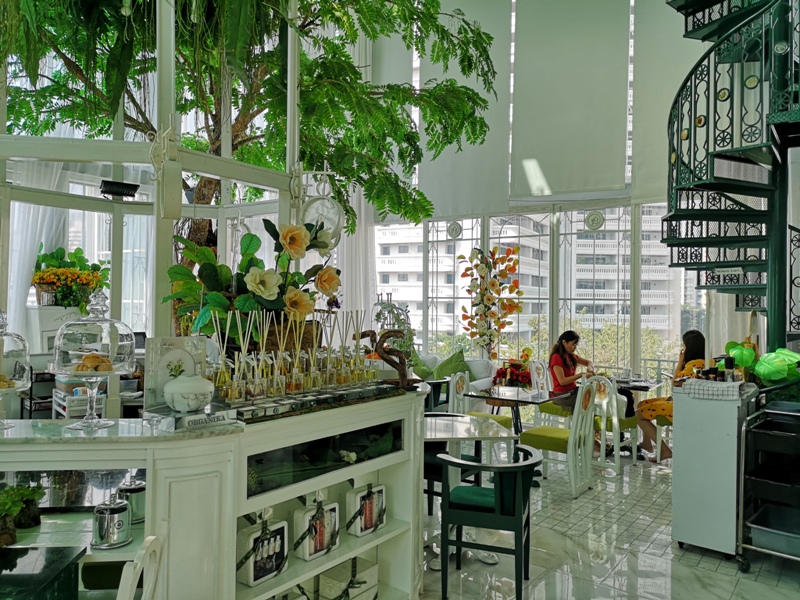 organikahouse08 Bangkok-Organika House (Spa & Cafe)純白青綠無敵浪漫 曼谷網美咖啡館