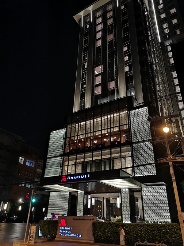 surawongse2 Bangkok-曼谷Marriott Hotel The Surawongse太超值...完美住宿大套房網美游池