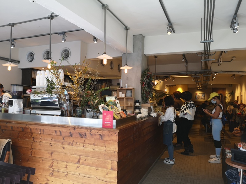 fujintree35306 松山-富錦樹353咖啡 開放式空間 把街廓納入咖啡館 空氣陽光與街景