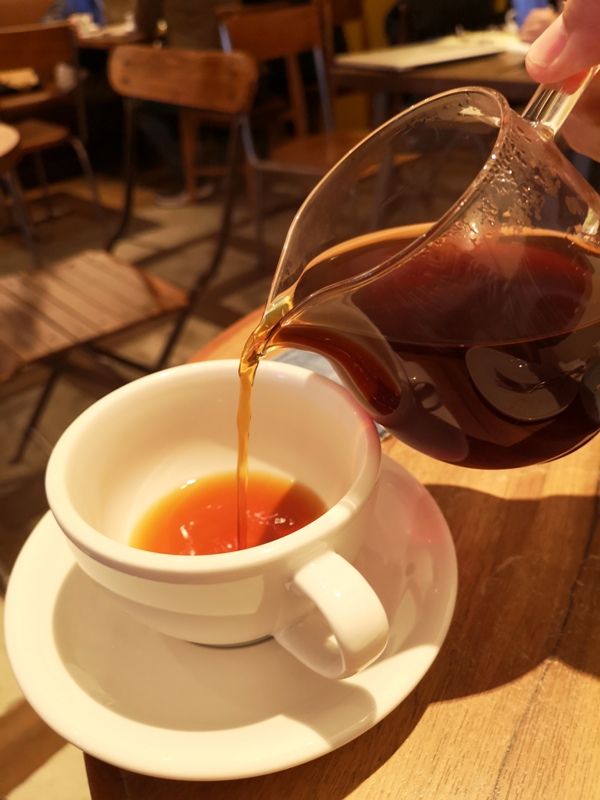 fujintree35313 松山-富錦樹353咖啡 開放式空間 把街廓納入咖啡館 空氣陽光與街景