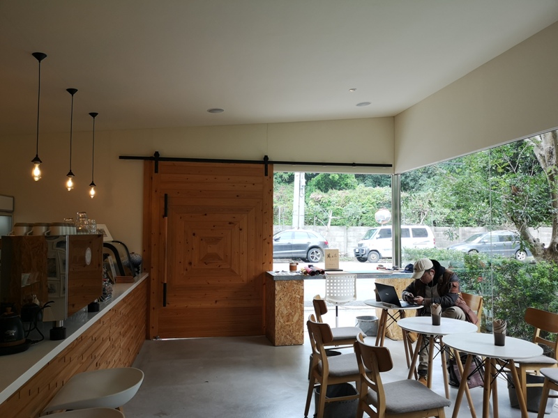 zhaicoffee09 竹北-宅咖啡過日子 滿室綠意玻璃屋概念